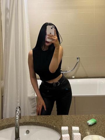 Моника фото 3