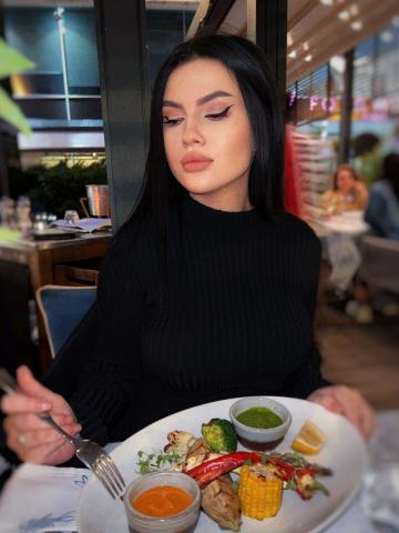 Моника фото 7